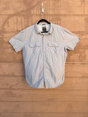 PRANA Men's short sleeve button-down vented shirt